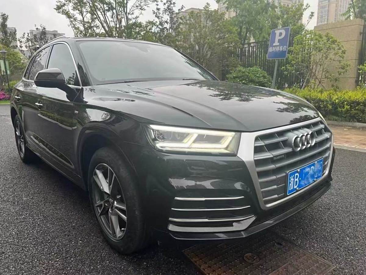 2019年3月奧迪 奧迪Q5L  2018款  40 TFSI 榮享時(shí)尚型 國(guó)VI