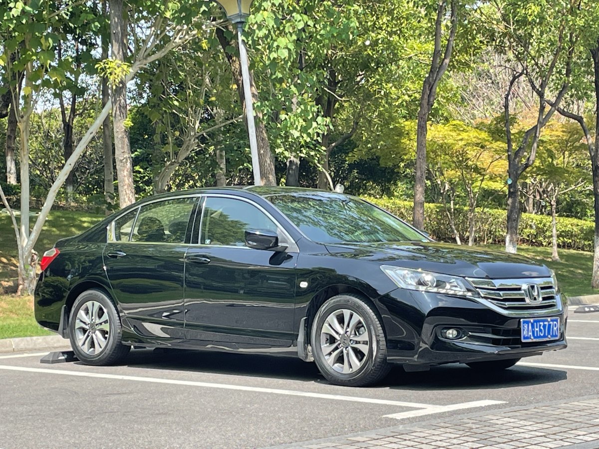 2015年5月本田 雅阁  2015款 2.0L LX 舒适版