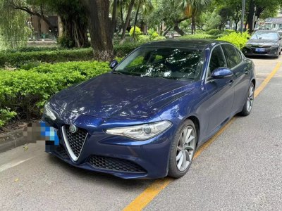 2017年7月 阿尔法·罗密欧 Giulia 2.0T 280HP 豪华版图片