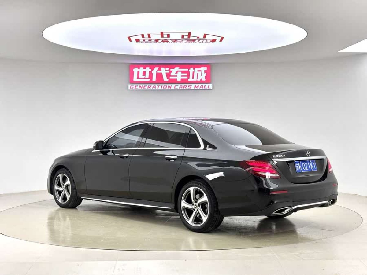 奔馳 奔馳E級(jí)  2019款 改款 E 300 L 運(yùn)動(dòng)時(shí)尚型圖片