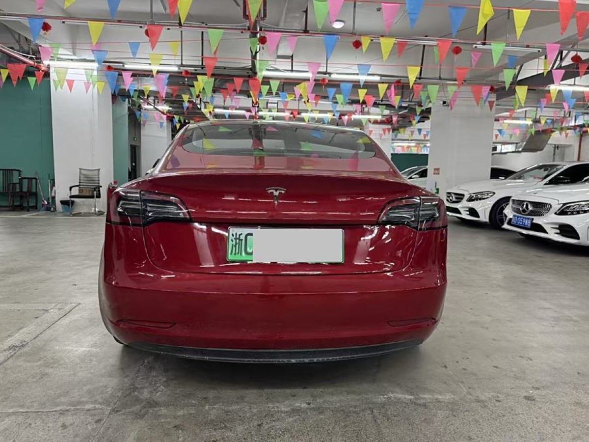 特斯拉 Model Y  2021款 改款 標(biāo)準(zhǔn)續(xù)航后驅(qū)升級(jí)版圖片