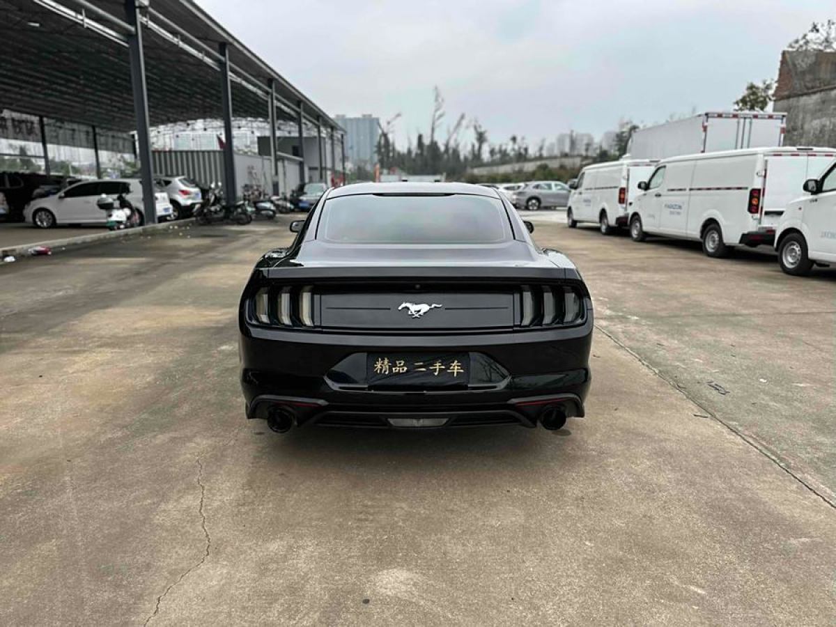 2019年4月福特 Mustang  2017款 2.3T 運(yùn)動(dòng)版