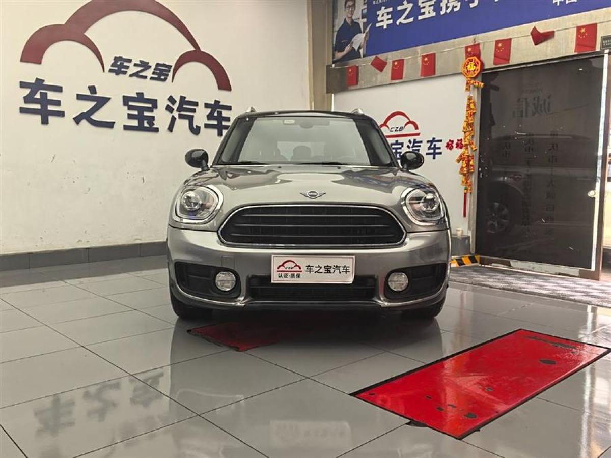 MINI COUNTRYMAN  2018款 1.5T COOPER ALL4 經(jīng)典派圖片