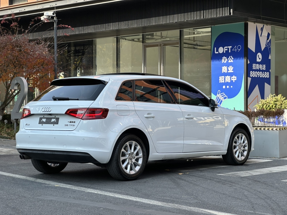 奧迪 奧迪A3  2016款 Sportback 35 TFSI 領(lǐng)英型圖片