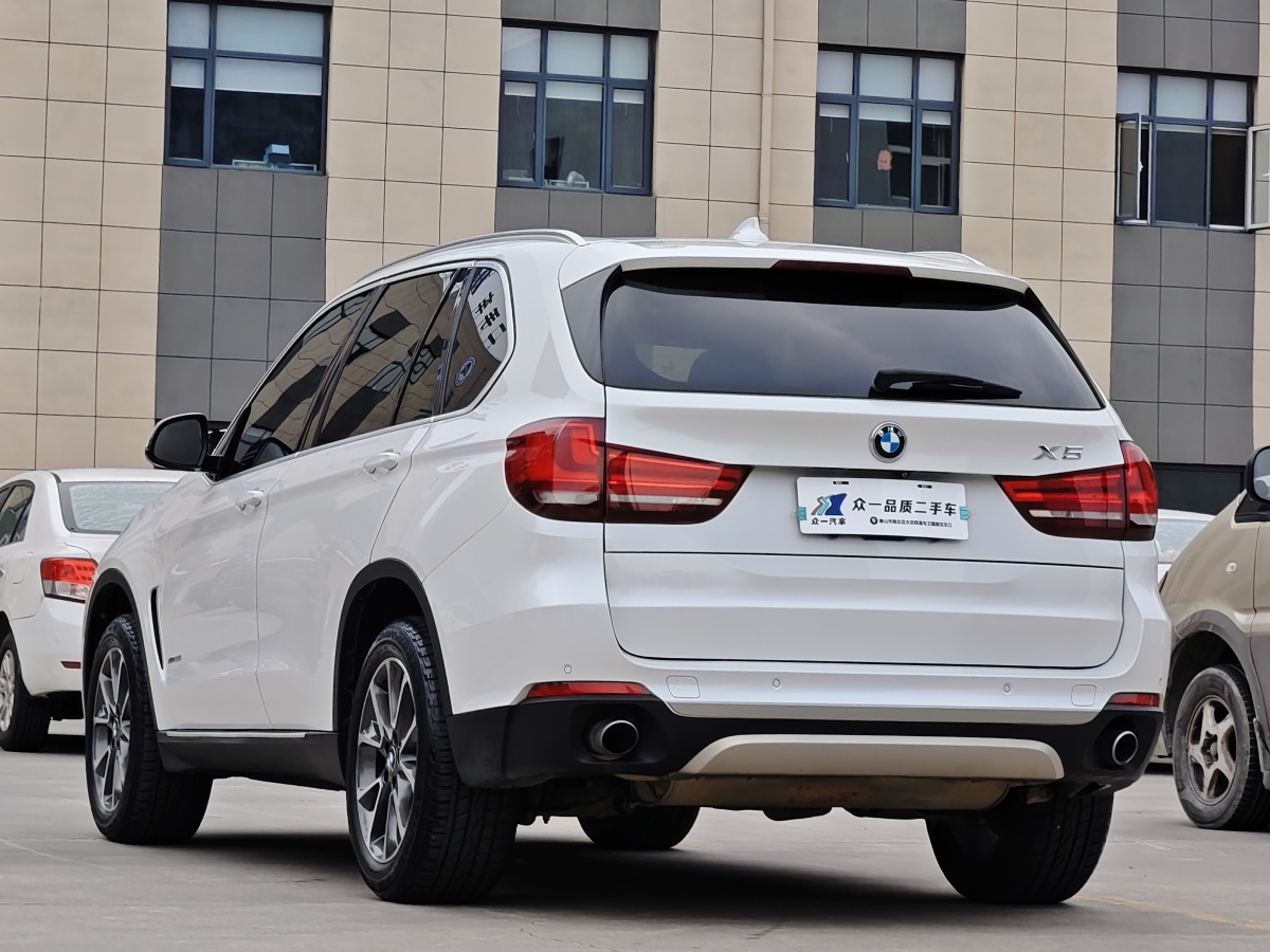 2014年4月寶馬 寶馬X5  2014款 xDrive35i 領(lǐng)先型