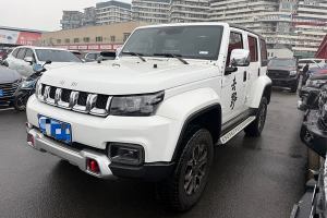 BJ40 北京 2.0T 自動(dòng)四驅(qū)城市獵人版?zhèn)b客型