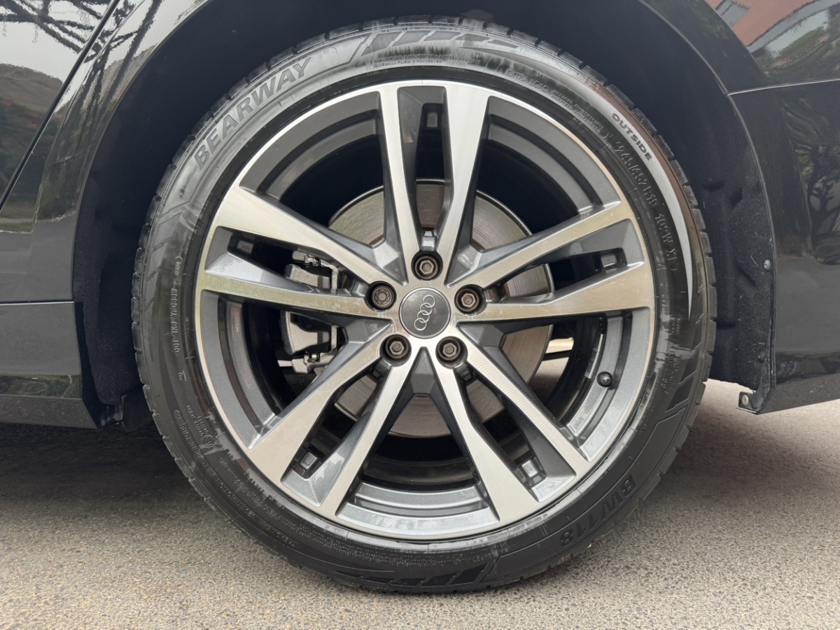 2020年10月奧迪 奧迪A6L  2021款 40 TFSI 豪華動(dòng)感型