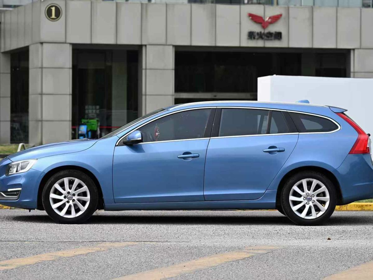 沃爾沃 V60  2015款 T5 智逸個性運動版圖片