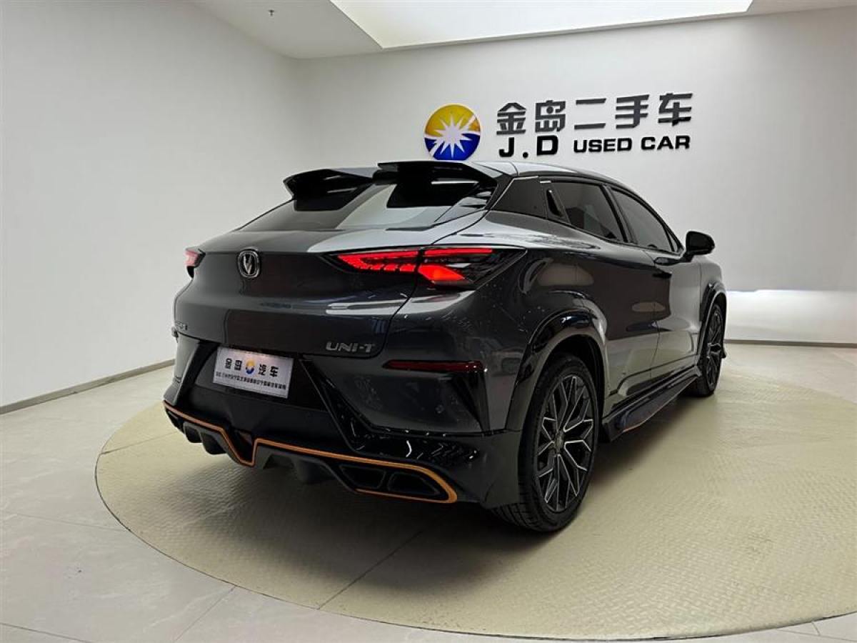 長(zhǎng)安 UNI-T  2023款 第二代 1.5T 尊享型圖片