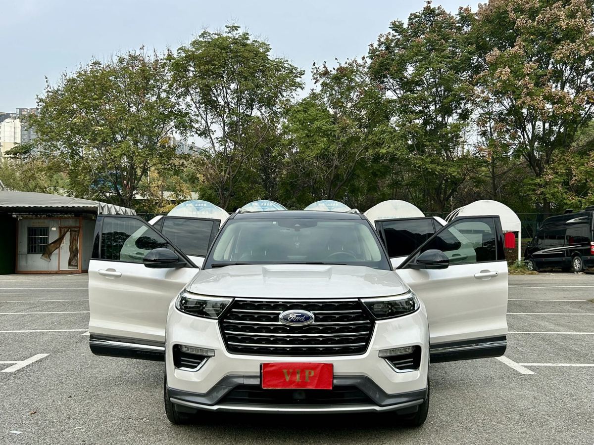 福特 探險(xiǎn)者  2020款 EcoBoost 285 四驅(qū)風(fēng)尚版 7座圖片