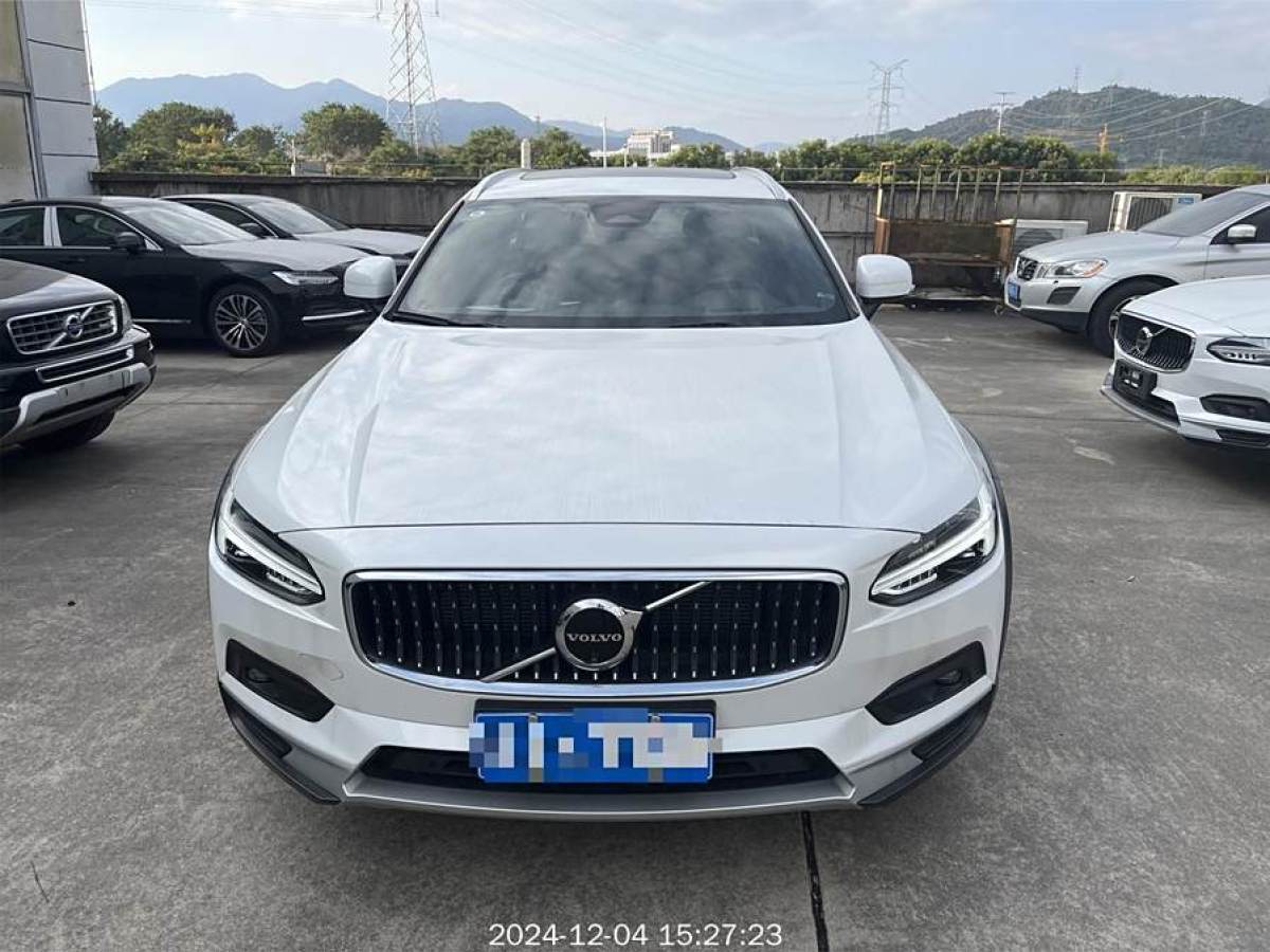 沃爾沃 V90  2024款 Cross Country B5 AWD 智尊版圖片