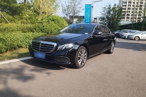 奔驰E级 奔驰 E 300 L 豪华型