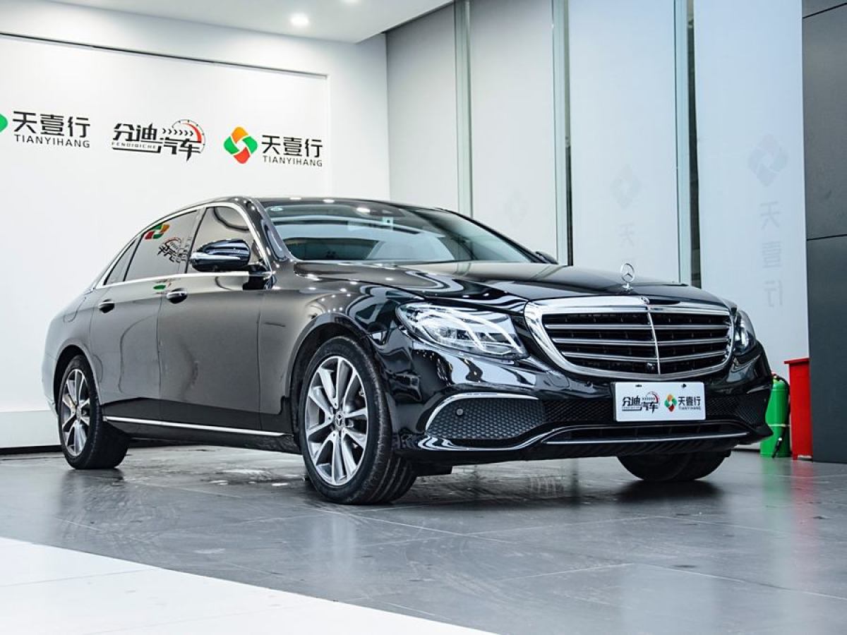 奔馳 奔馳E級  2019款 改款 E 300 L 豪華型圖片