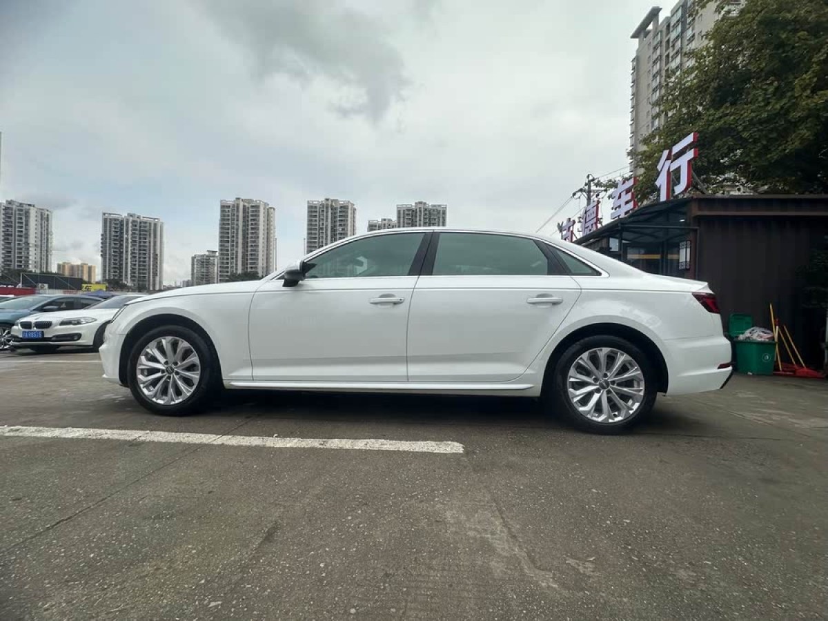 奧迪 奧迪A4L  2019款 40 TFSI 進(jìn)取型 國VI圖片