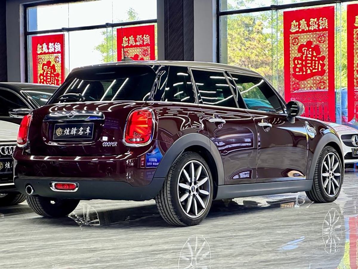 MINI MINI  2019款 1.5T COOPER 經(jīng)典派 五門版圖片