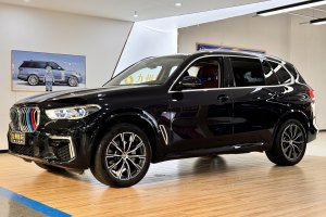 宝马X5 宝马 改款 xDrive 30Li 尊享型M运动套装