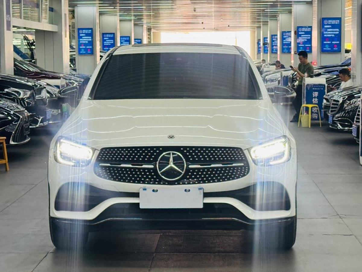 奔馳 奔馳GLC  2022款 改款 GLC 300 4MATIC 轎跑SUV圖片