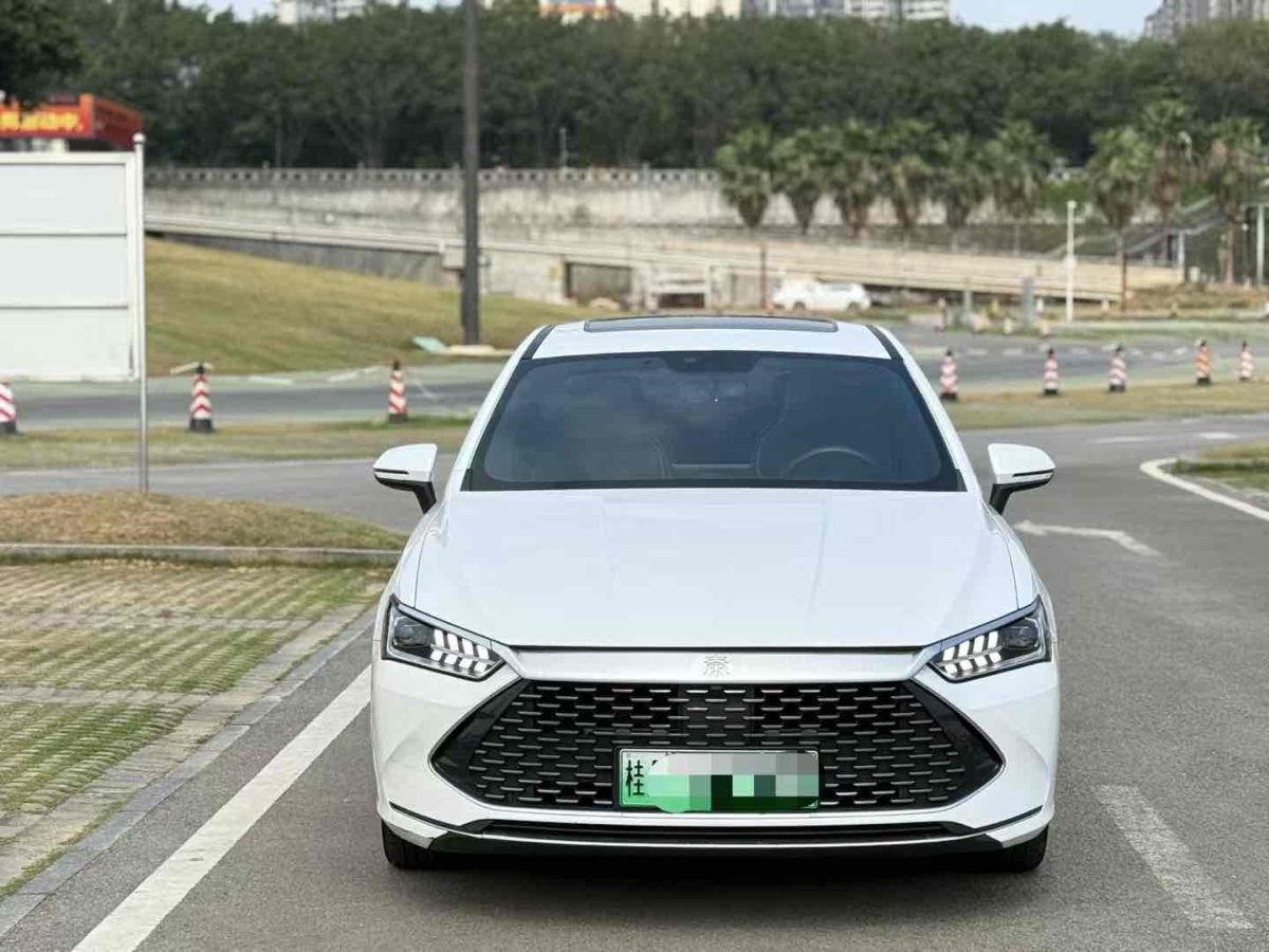 比亞迪 秦PLUS  2021款 DM-i 120KM 尊貴型圖片