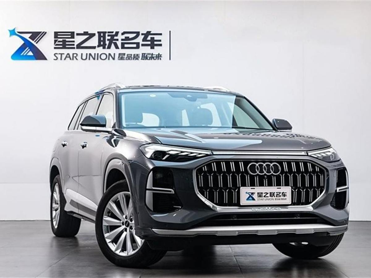 奧迪 奧迪Q6  2024款 45 TFSI quattro 齊云型 羽林套裝 7座圖片