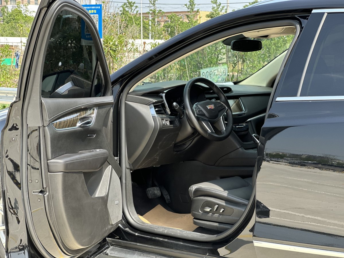 凱迪拉克 XT5  2018款 28T 四驅(qū)豪華型圖片