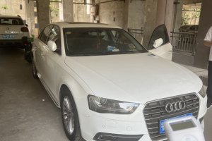 奧迪A4L 奧迪 35 TFSI 典藏版 自動標(biāo)準(zhǔn)型