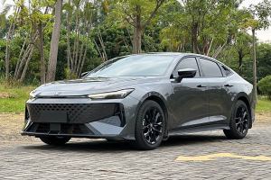 长安UNI-V 长安 1.5T 尊贵型