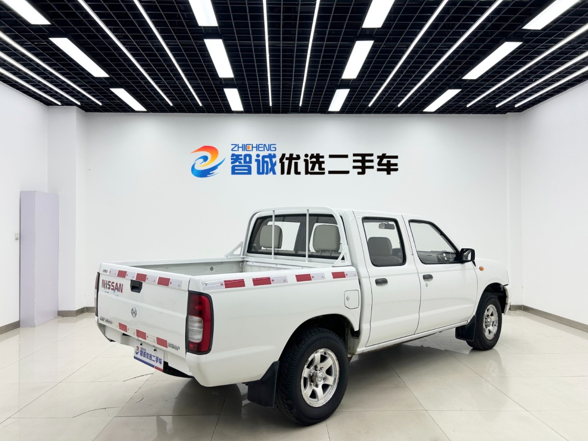 日產(chǎn) D22  2011款 2.4L汽油兩驅(qū)標(biāo)準(zhǔn)型圖片