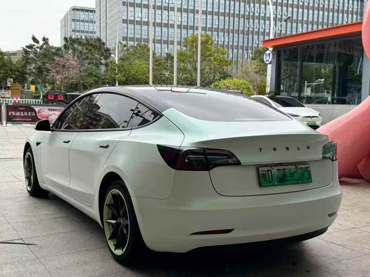 2021年12月特斯拉 Model Y  2021款 標(biāo)準(zhǔn)續(xù)航后驅(qū)版