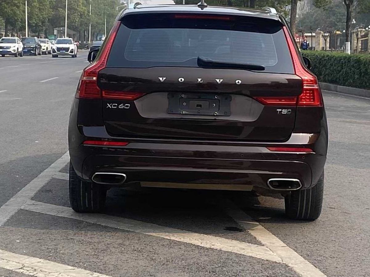 沃爾沃 XC60  2019款  T5 四驅(qū)智遠(yuǎn)版 國(guó)VI圖片