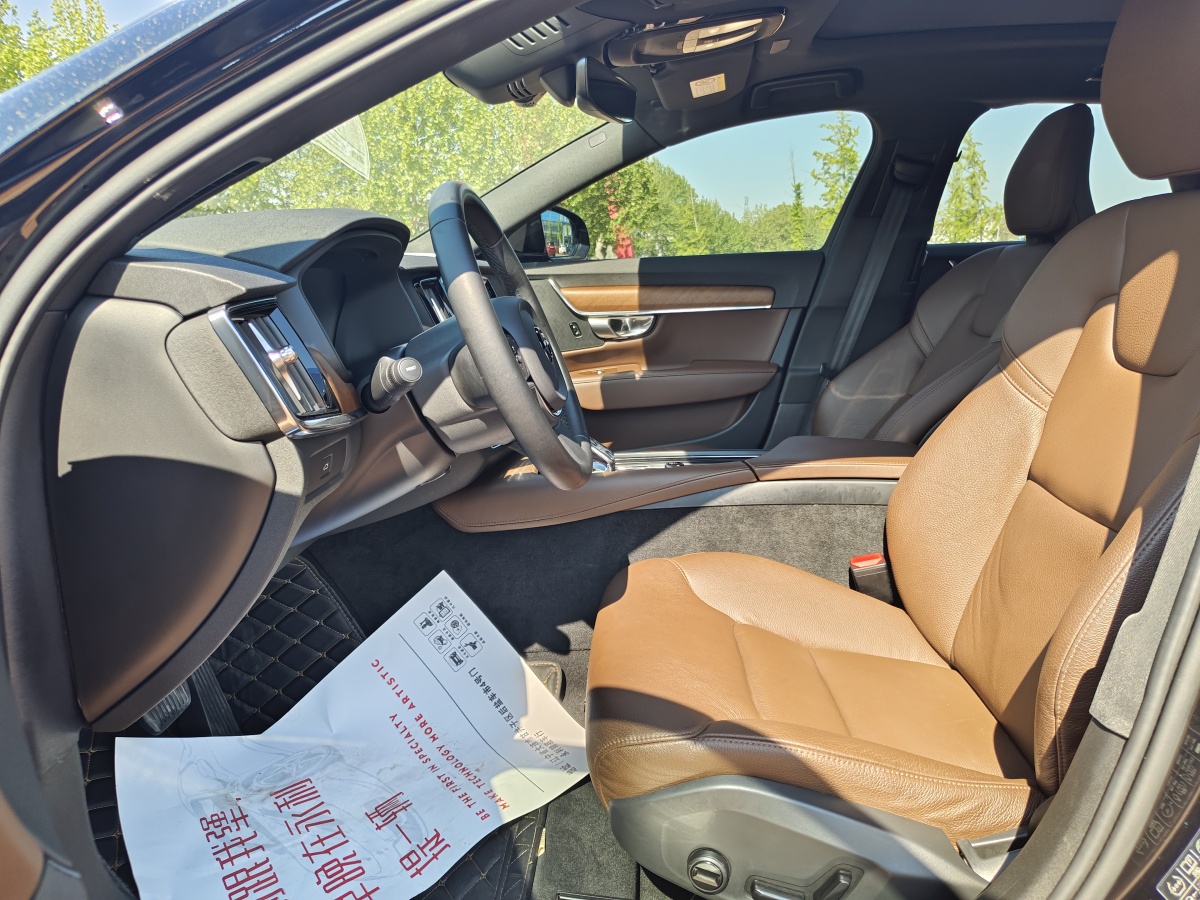 2023年5月沃爾沃 S90  2023款 B5 智逸豪華版