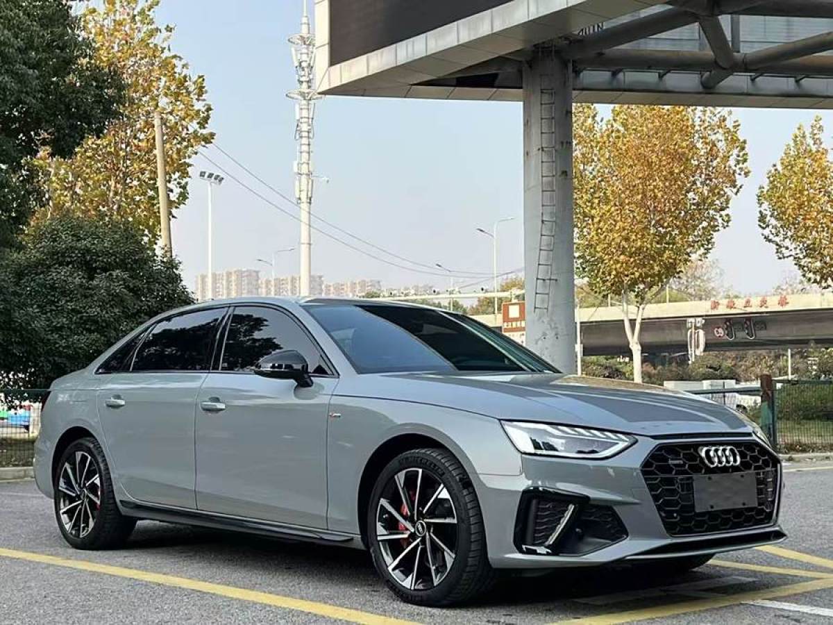 奧迪 奧迪A4L  2022款 40 TFSI 豪華動感型圖片