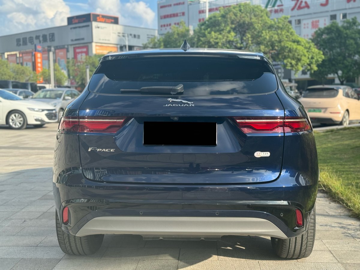 2021年8月捷豹 F-PACE  2021款 250PS R-Dynamic S