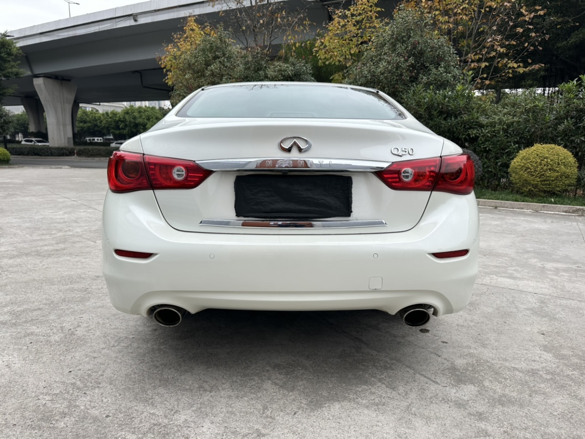 英菲尼迪 Q50L  2016款 2.0T 舒適版圖片