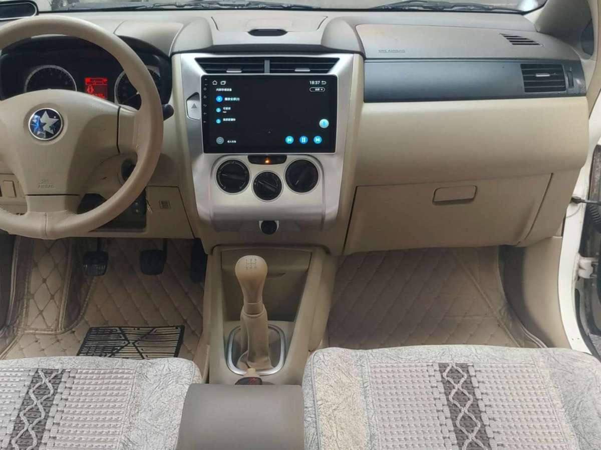 啟辰 D50  2012款 1.6L 手動舒適版圖片