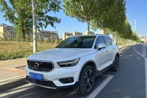 沃爾沃XC40 沃爾沃 T4 四驅(qū)智雅豪華版