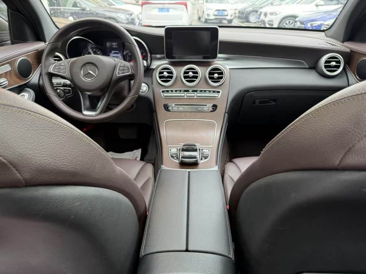 奔馳 奔馳GLC  2018款 改款 GLC 300 4MATIC 動感型圖片