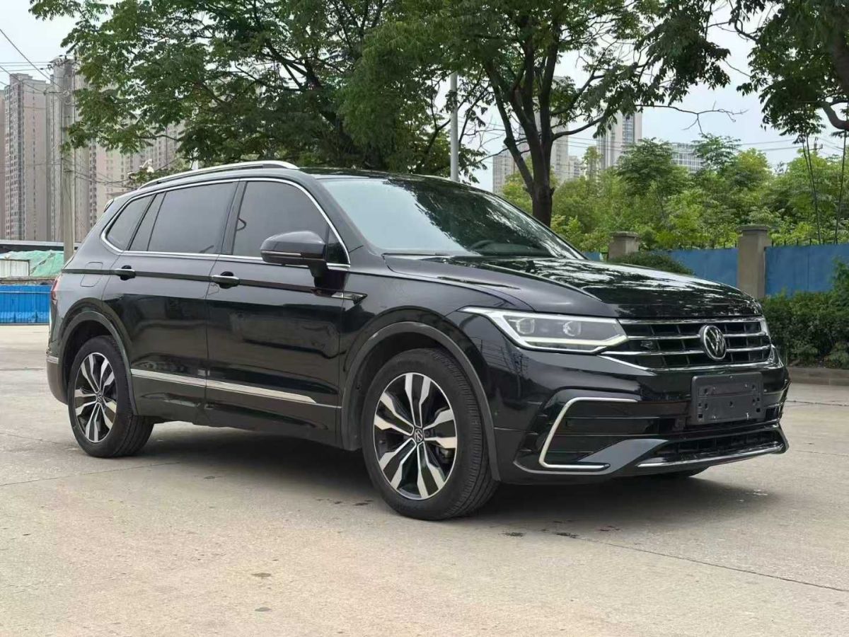 大眾 途觀X  2022款 330TSI 兩驅(qū)尊崇旗艦版圖片