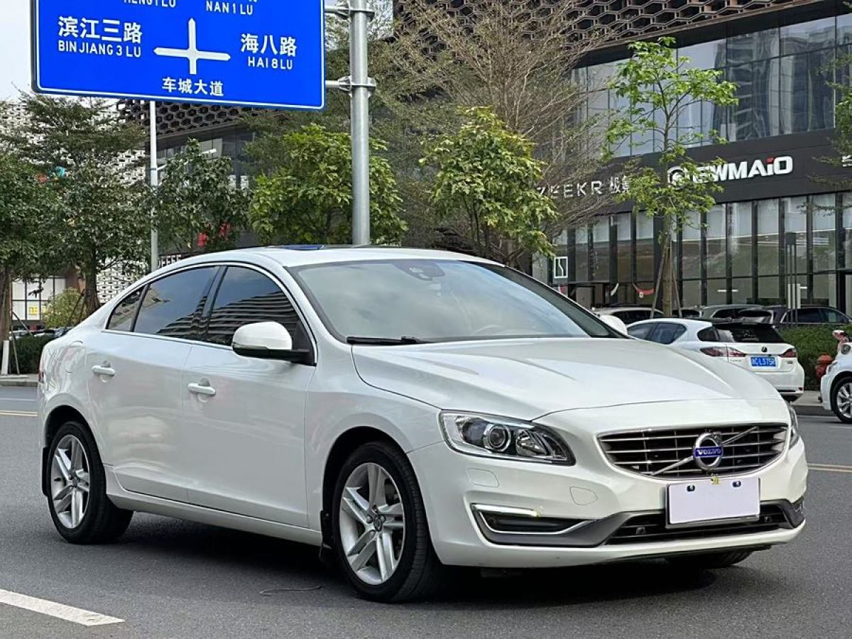 沃爾沃 S60  2016款 S60L 2.0T T5 智馭版圖片