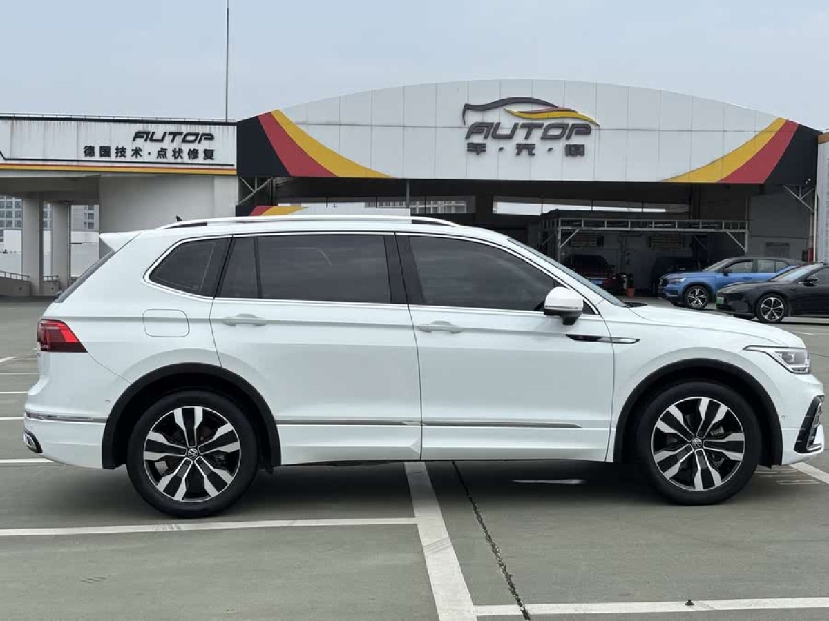 大眾 途觀L  2023款 改款 330TSI 自動兩驅R-Line越享版圖片