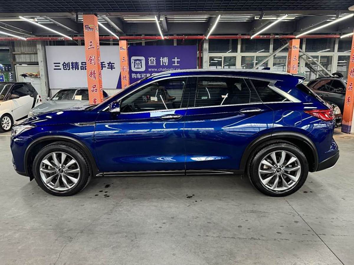 英菲尼迪 QX50  2020款 改款 2.0T 四驅(qū)菁英版圖片