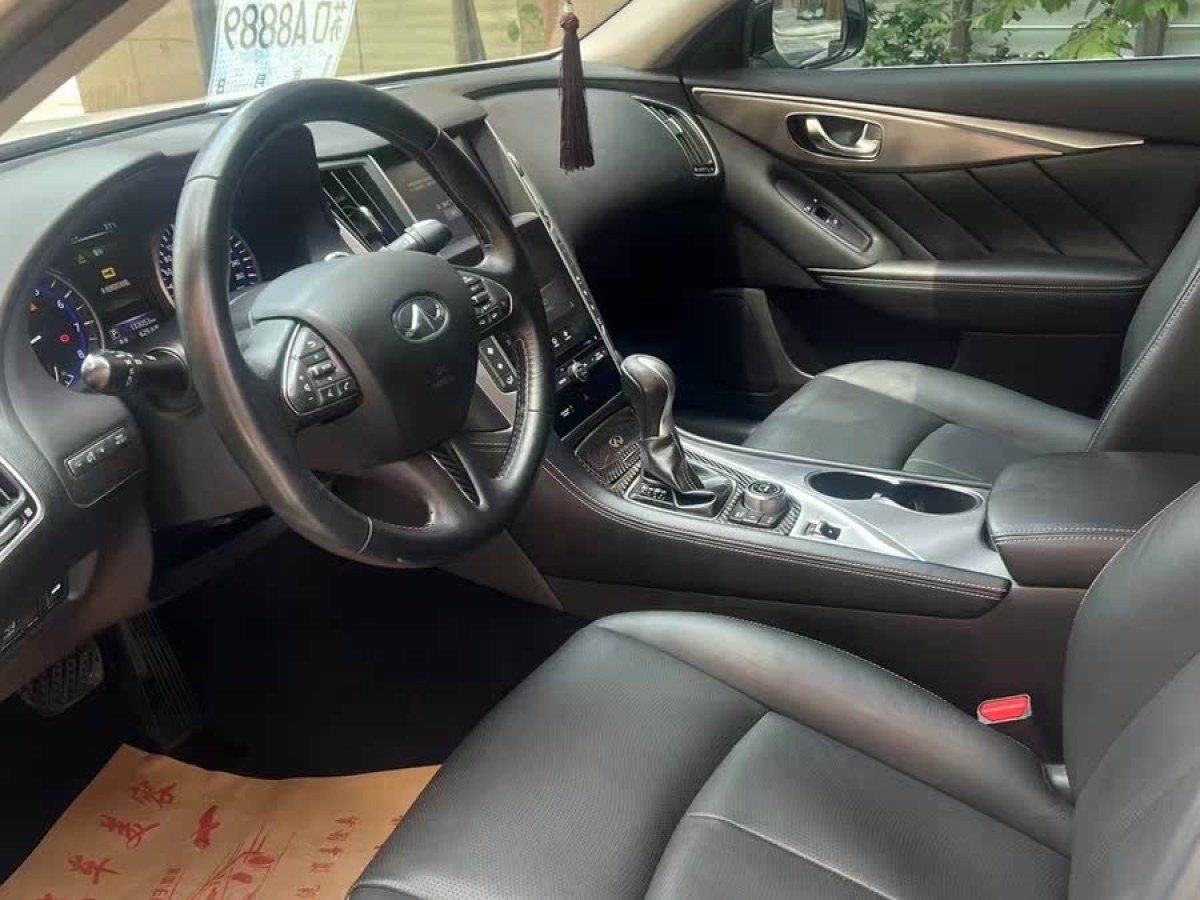 英菲尼迪 Q50L  2015款 2.0T 悅享版圖片