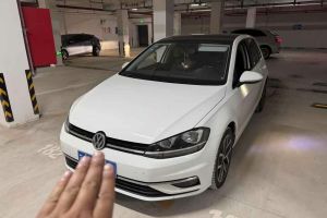 高爾夫 大眾 200TSI DSG舒適型