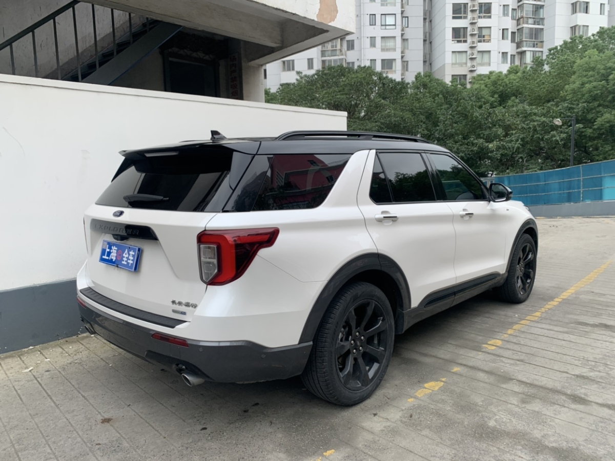 2020年07月福特 探險(xiǎn)者  2020款 EcoBoost 285 四驅(qū)運(yùn)動(dòng)版ST-LINE 6座