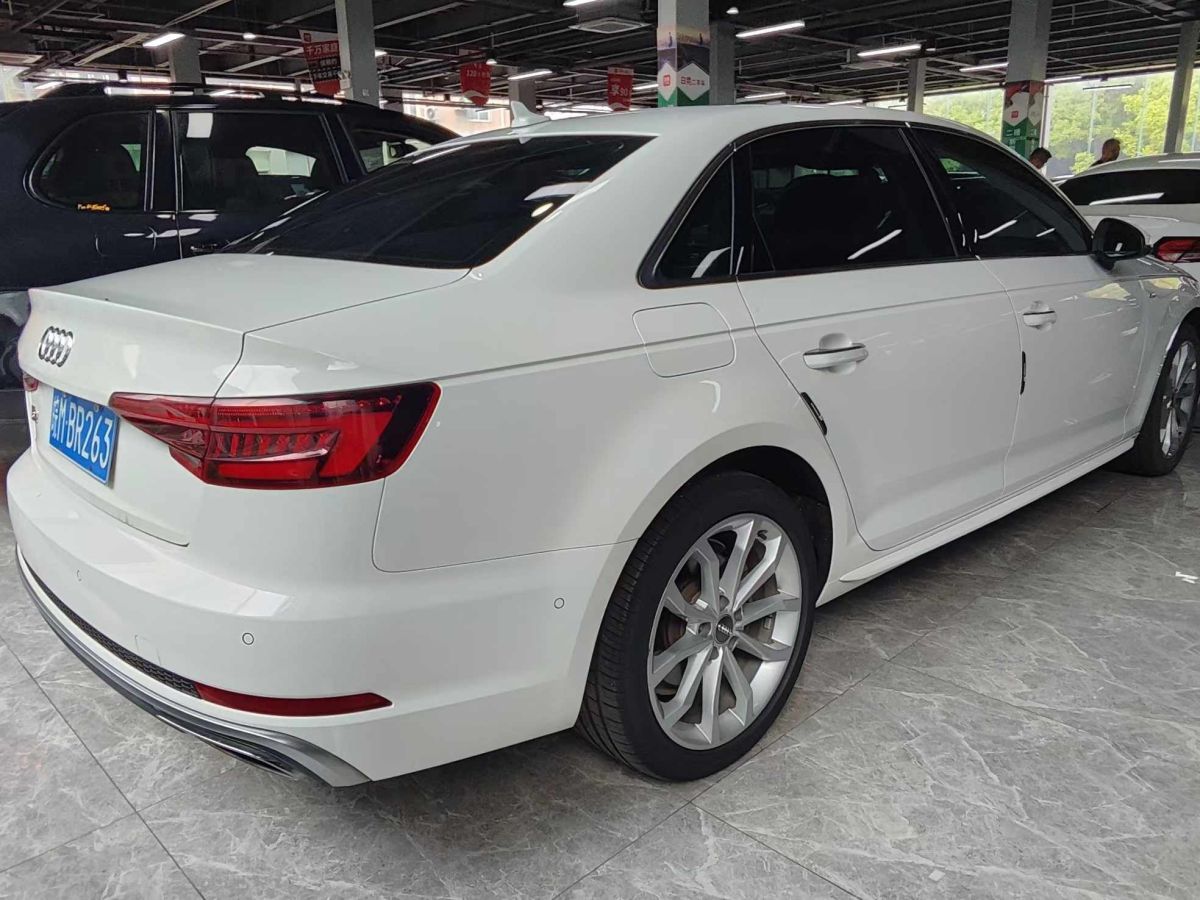 奧迪 奧迪A4L  2019款 35 TFSI 進(jìn)取型 國V圖片