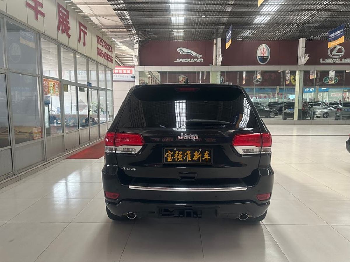 2017年7月Jeep 大切諾基  2015款 3.6L 豪華導(dǎo)航版