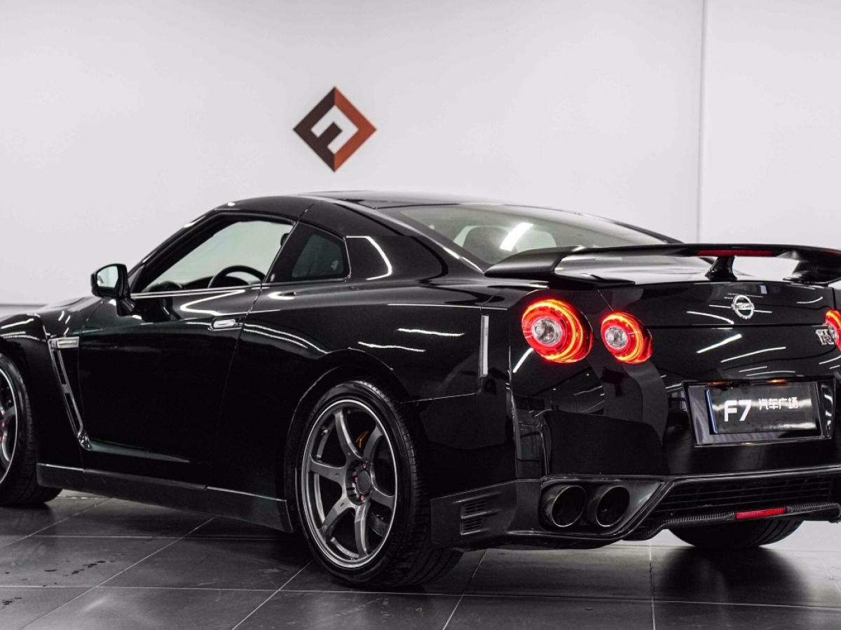 日產(chǎn) GT-R  2013款 3.8T Premium Edition圖片