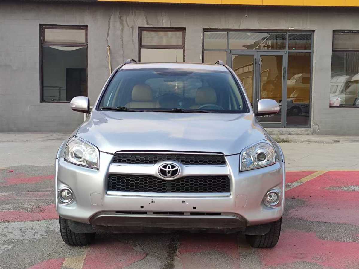 豐田 RAV4  2016款 榮放 2.0L CVT四驅(qū)新銳版圖片