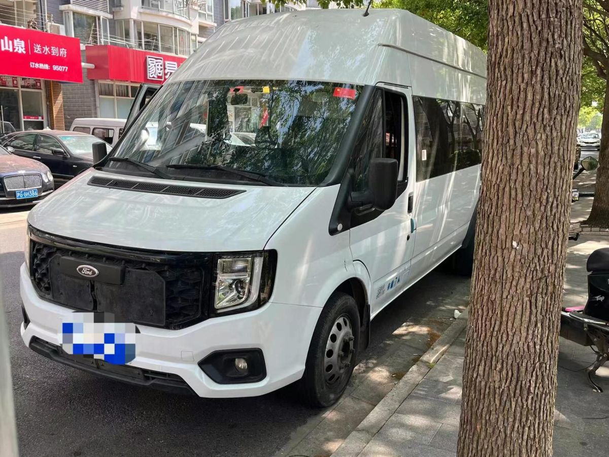 江鈴 福運(yùn)  2024款 2.8T 柴油 豪華商務(wù)車(chē)圖片