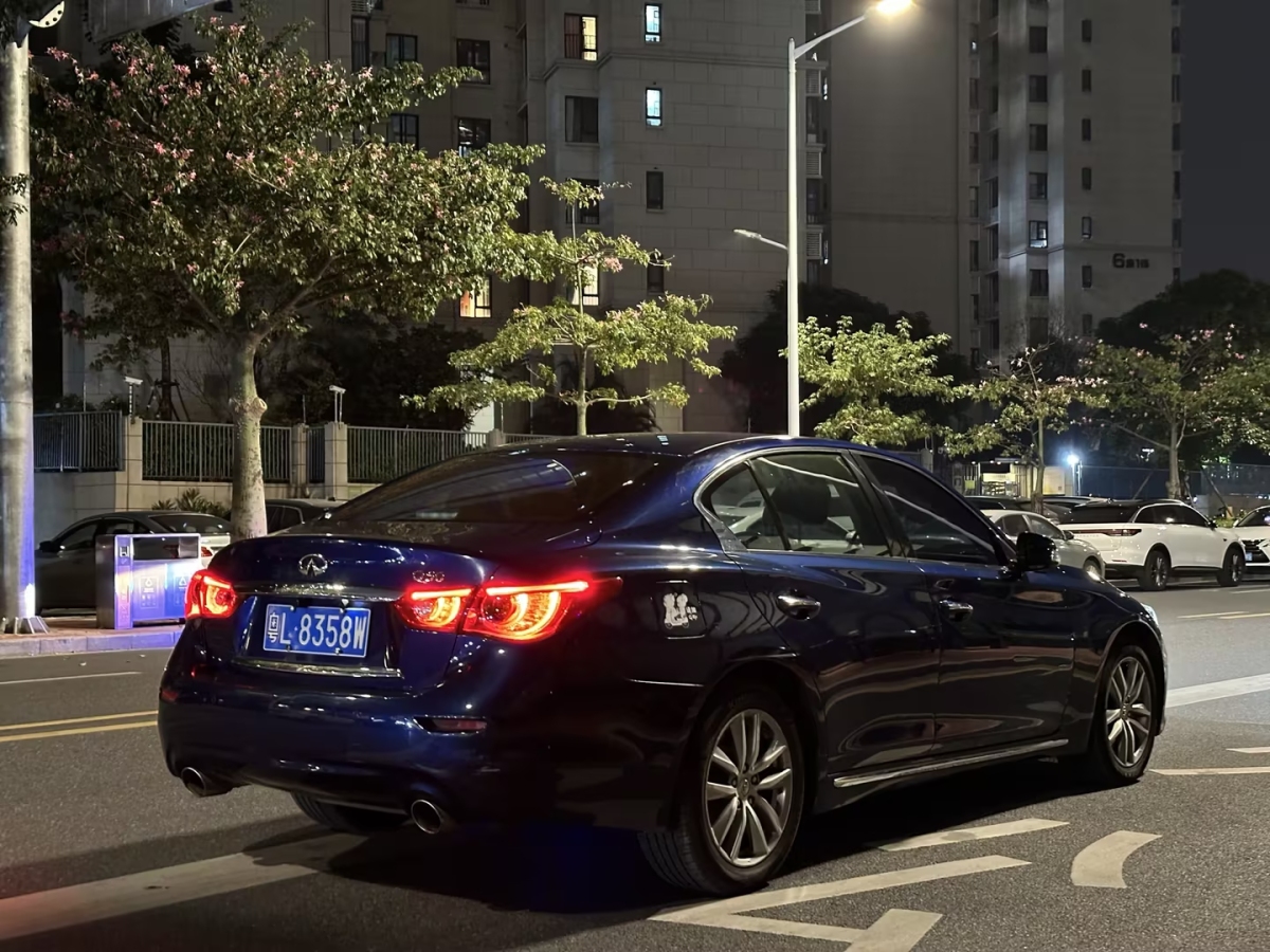 英菲尼迪 Q50L  2016款 2.0T 悅享版圖片