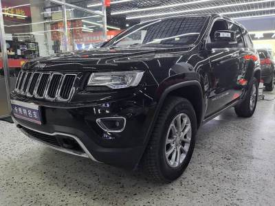 2016年5月 Jeep 大切諾基(進(jìn)口) 3.0L 精英導(dǎo)航版圖片